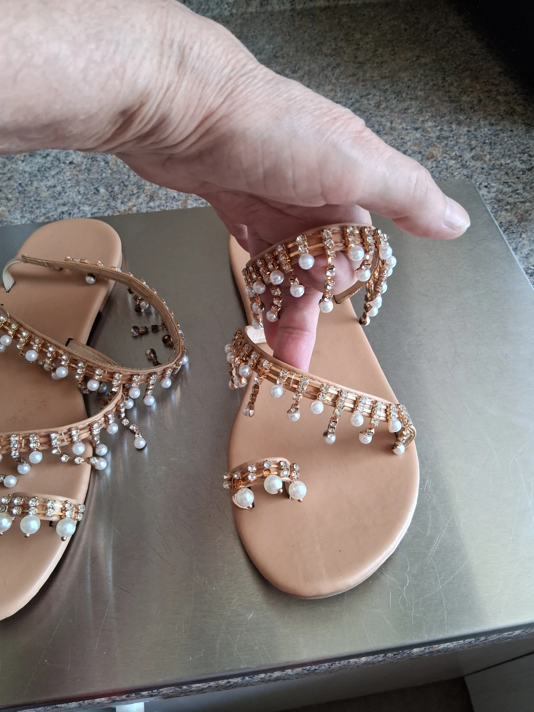 Women's Embellished Flat Sandals Size 8 - photo 2