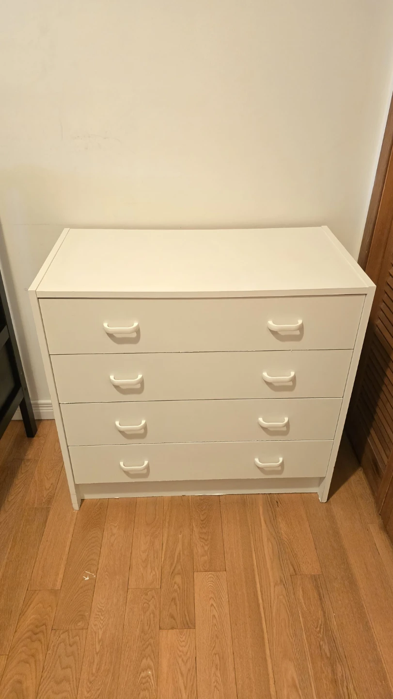 White 4-Drawer Dresser