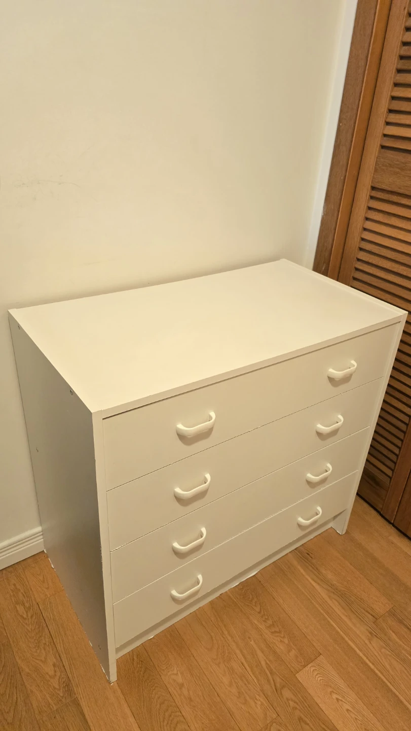 White 4-Drawer Dresser - photo 2