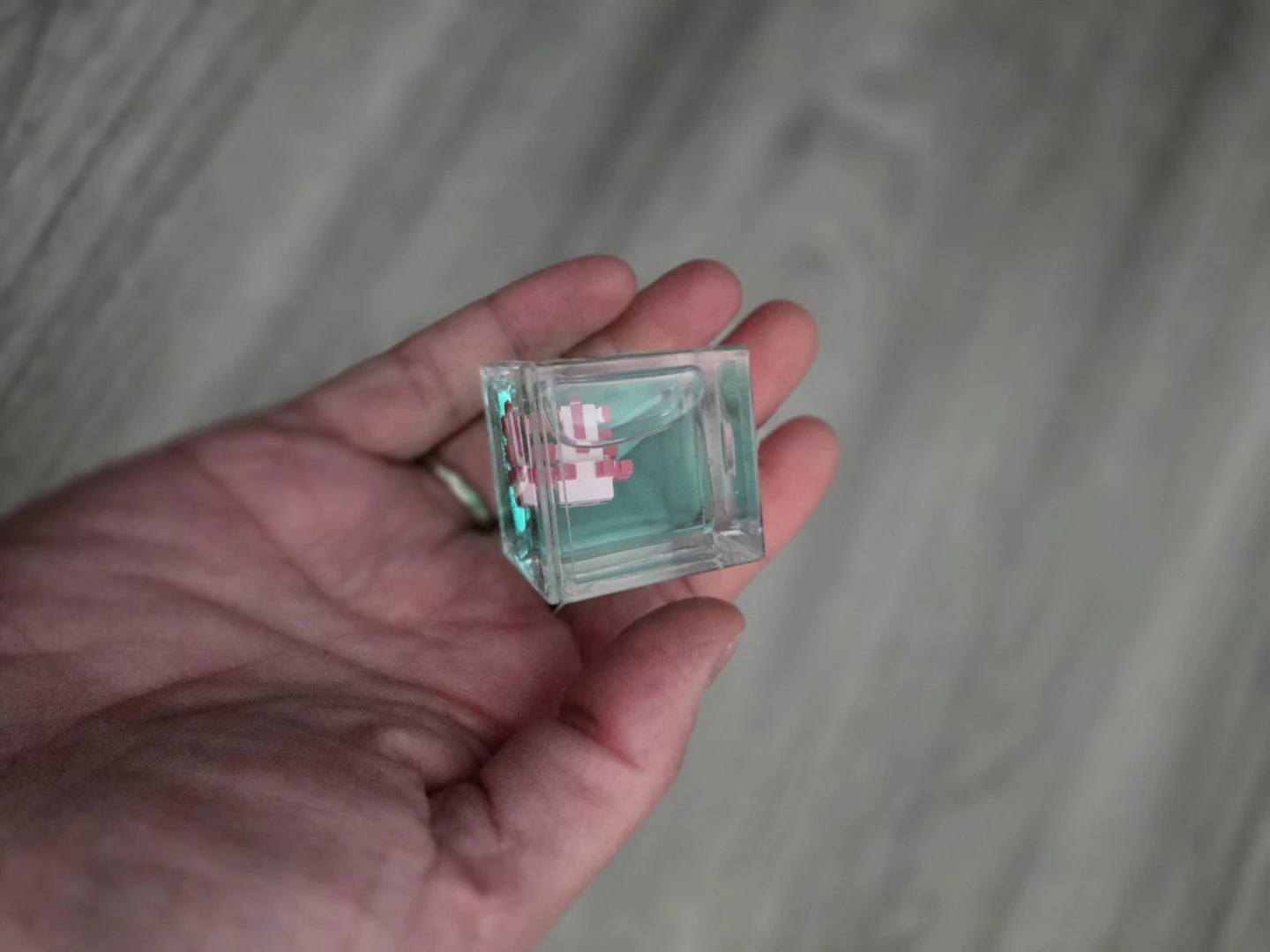 Minecraft Axolotl Water Block Keychain - photo 3