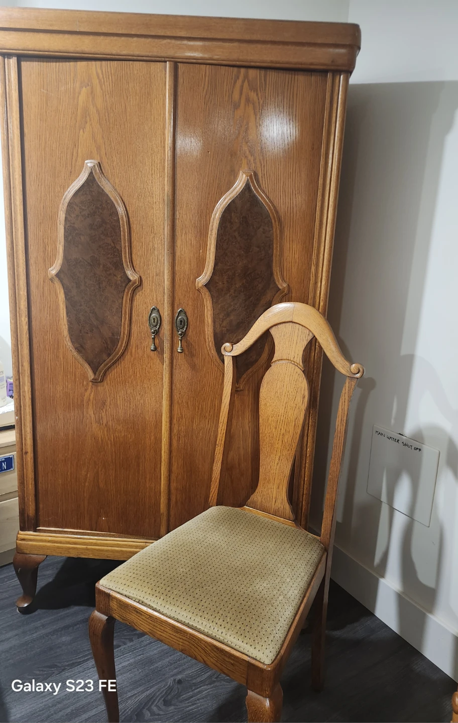 Queen Anne Style antique solid oak set
