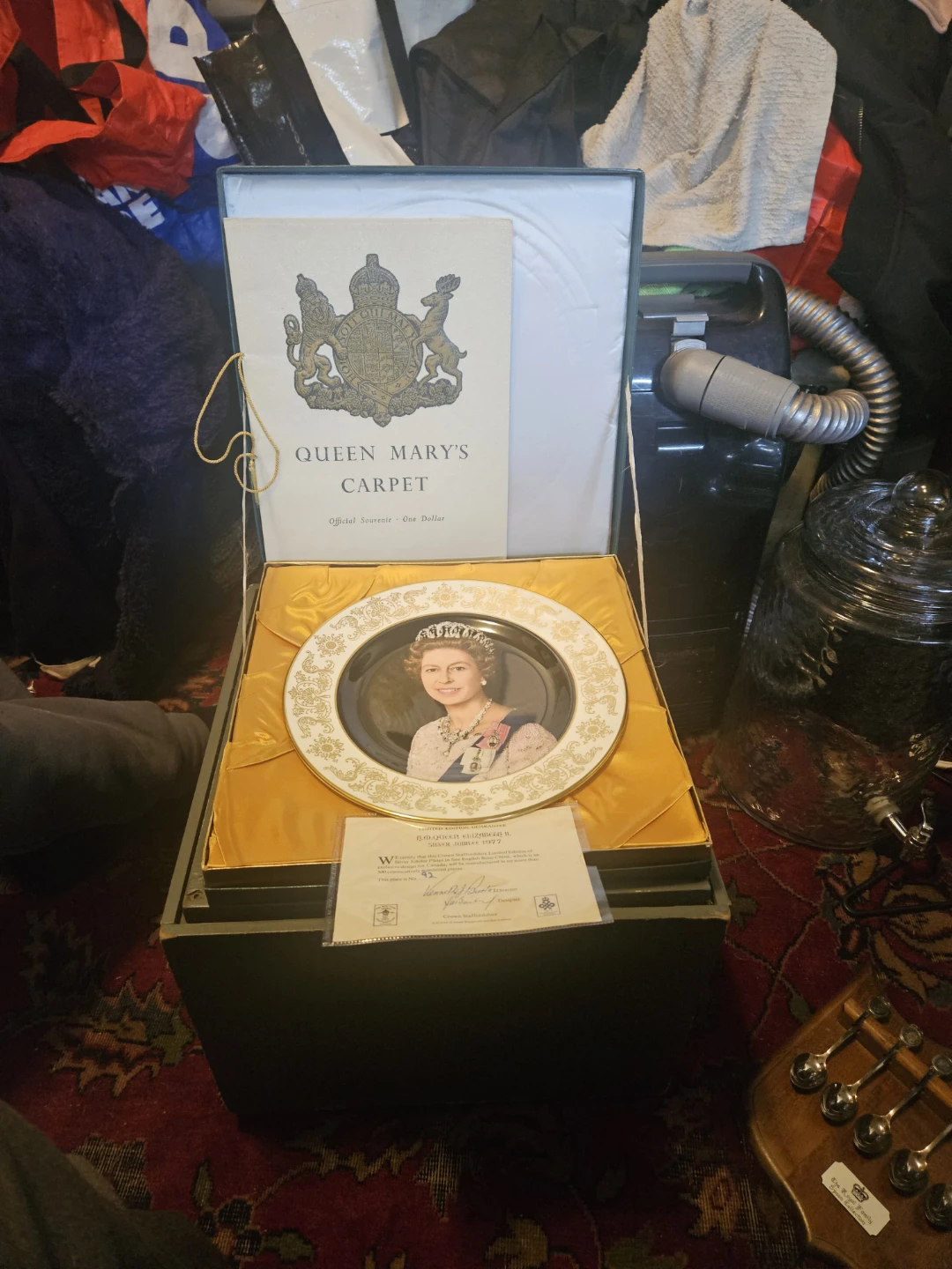 Queen Elizabeth II Silver Jubilee 1977 Commemorative Plate - photo 2