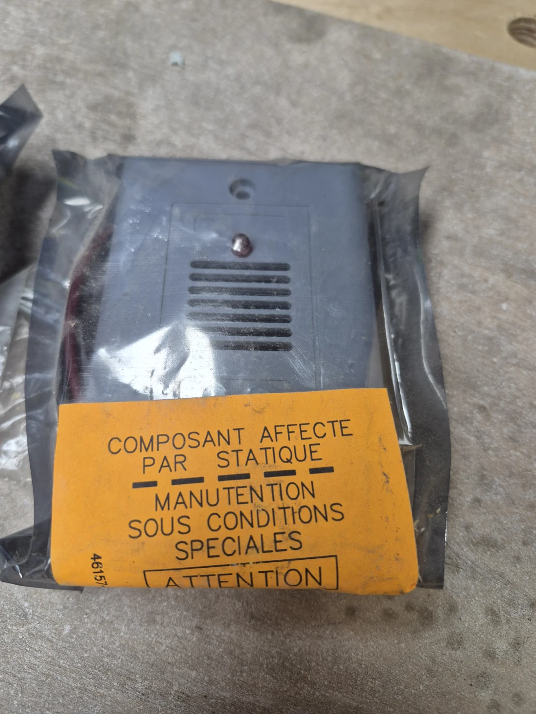 Static Sensitive Component Warning Device