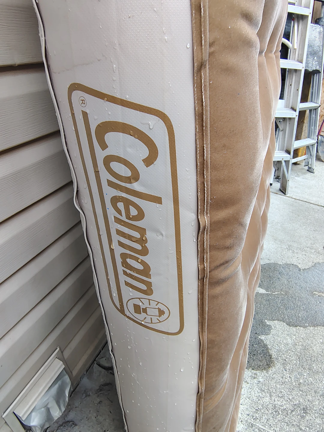 Coleman Air Mattresses & Pump - photo 3
