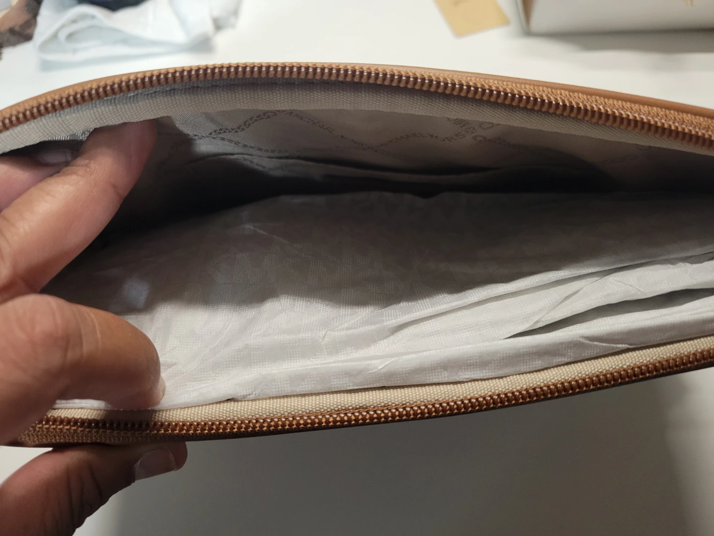 MICHAEL KORS LAPTOP CASE - photo 5