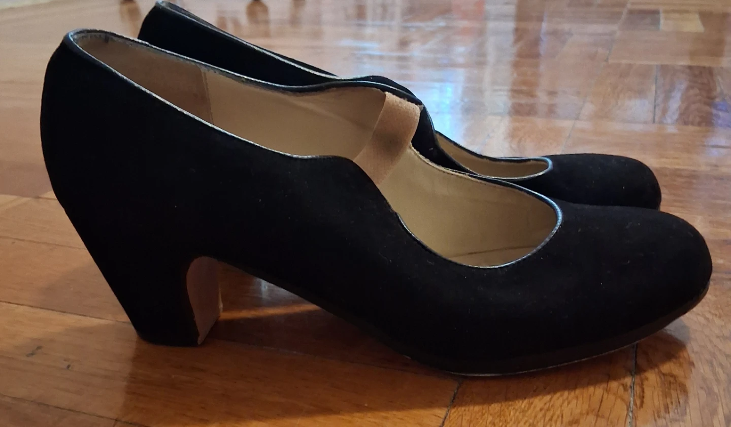 Black Suede Flamenco Shoes by Don Piel - photo 5