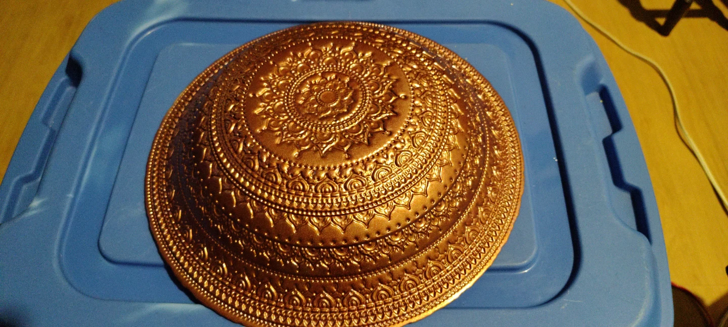 Decorative Embossed Plates - Set of 2 - photo 2
