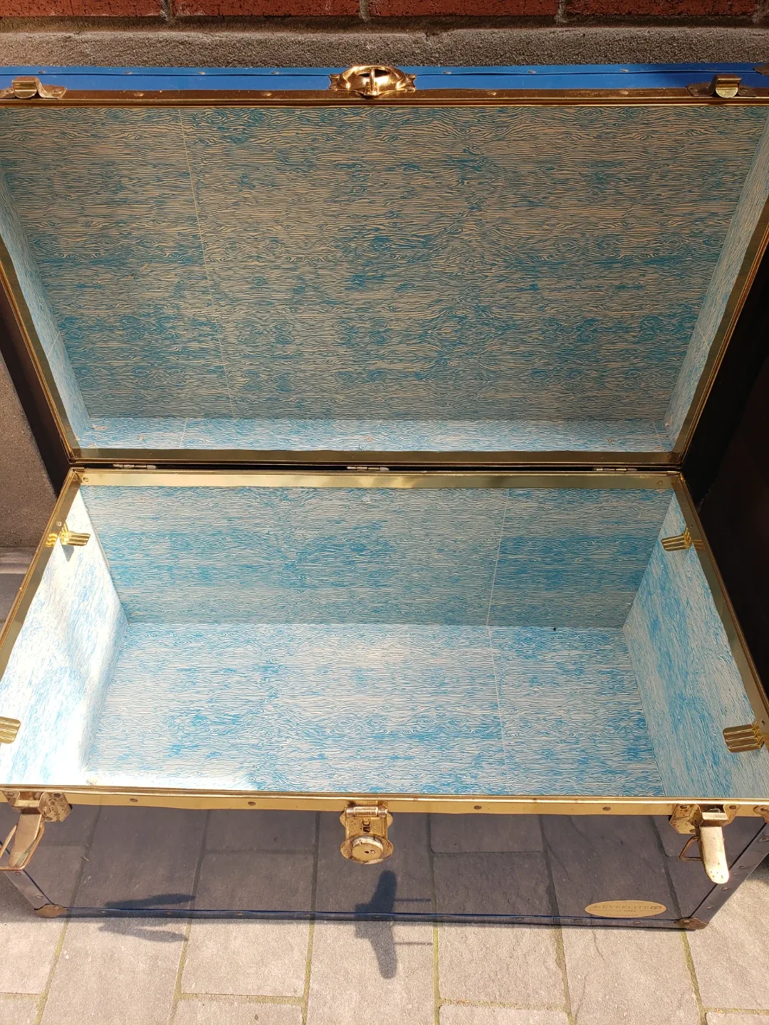 Vintage Blue Vanity Trunk - photo 3
