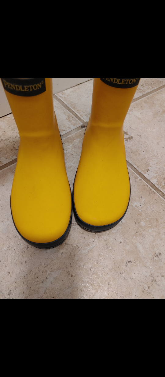 Kids Yellow Pendleton Rain Boots size 1 - photo 2