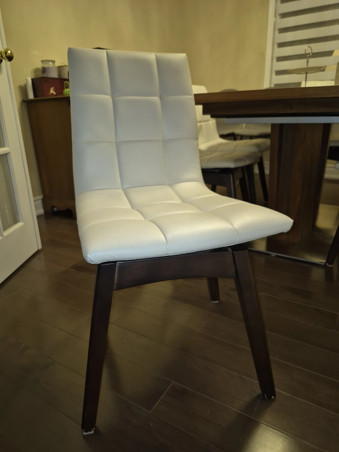 Chair - photo 2
