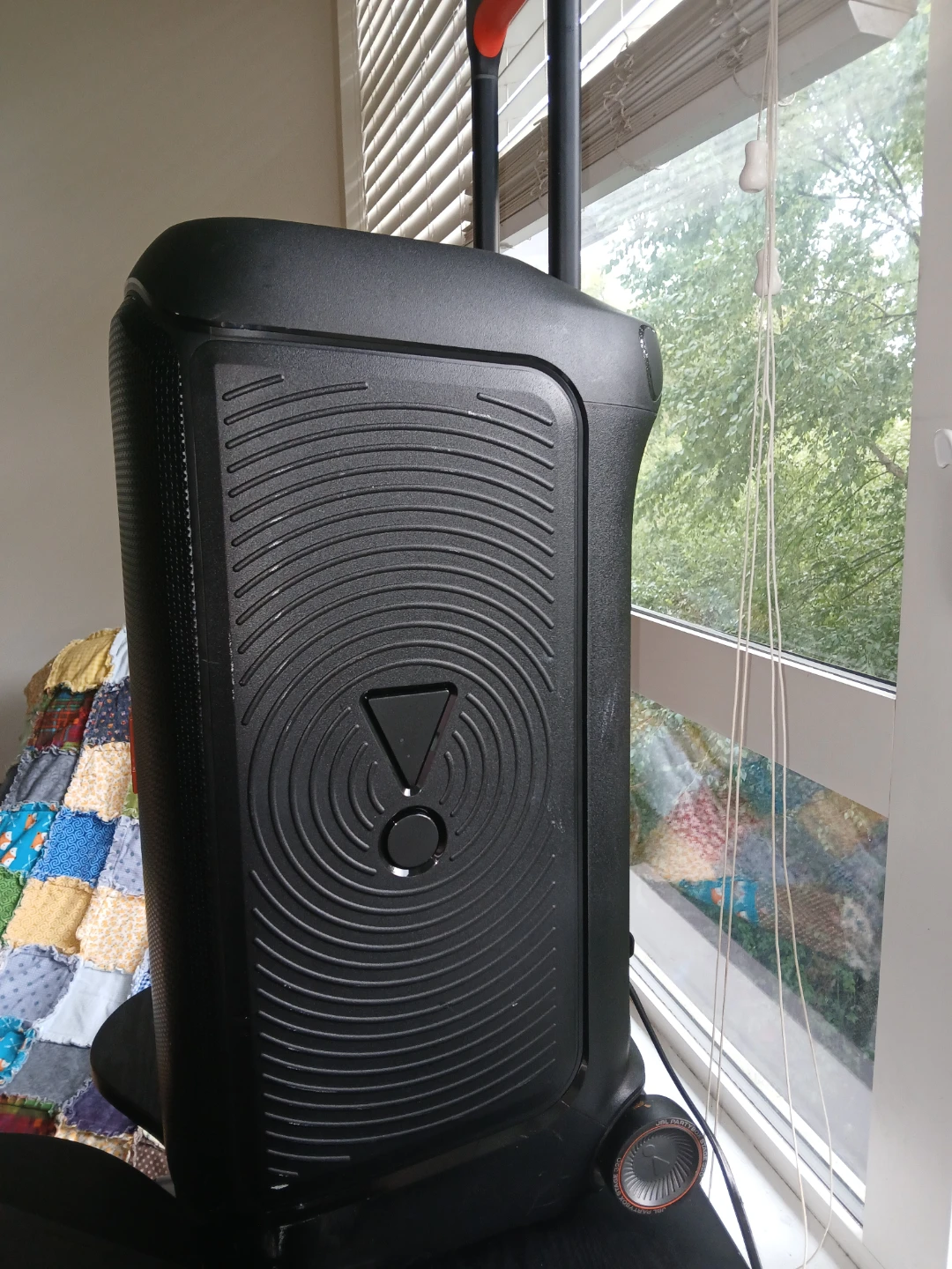 JBL Party Speaker with Light Show - photo 3