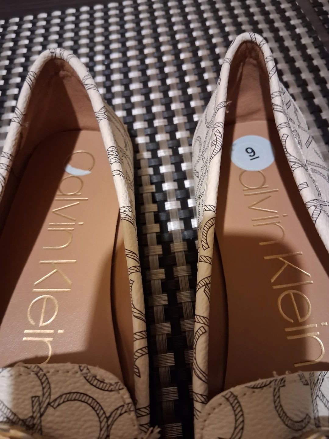 Calvin Klein Women's Loafers Size 9 - photo 3