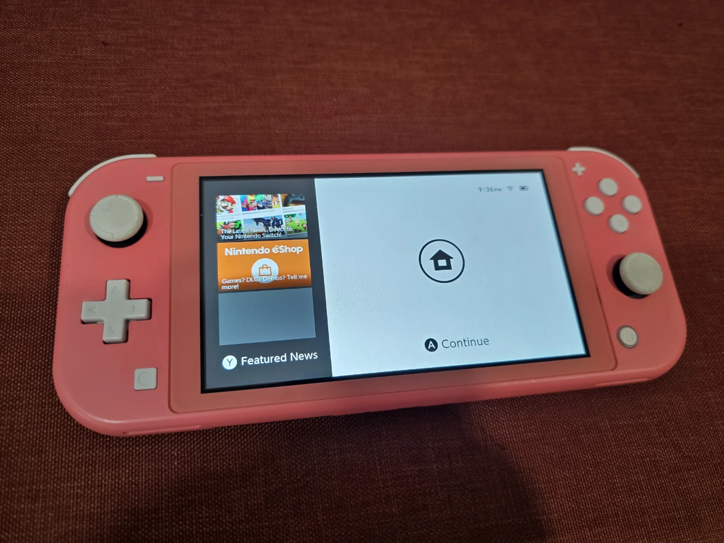 Nintendo Switch Lite Coral