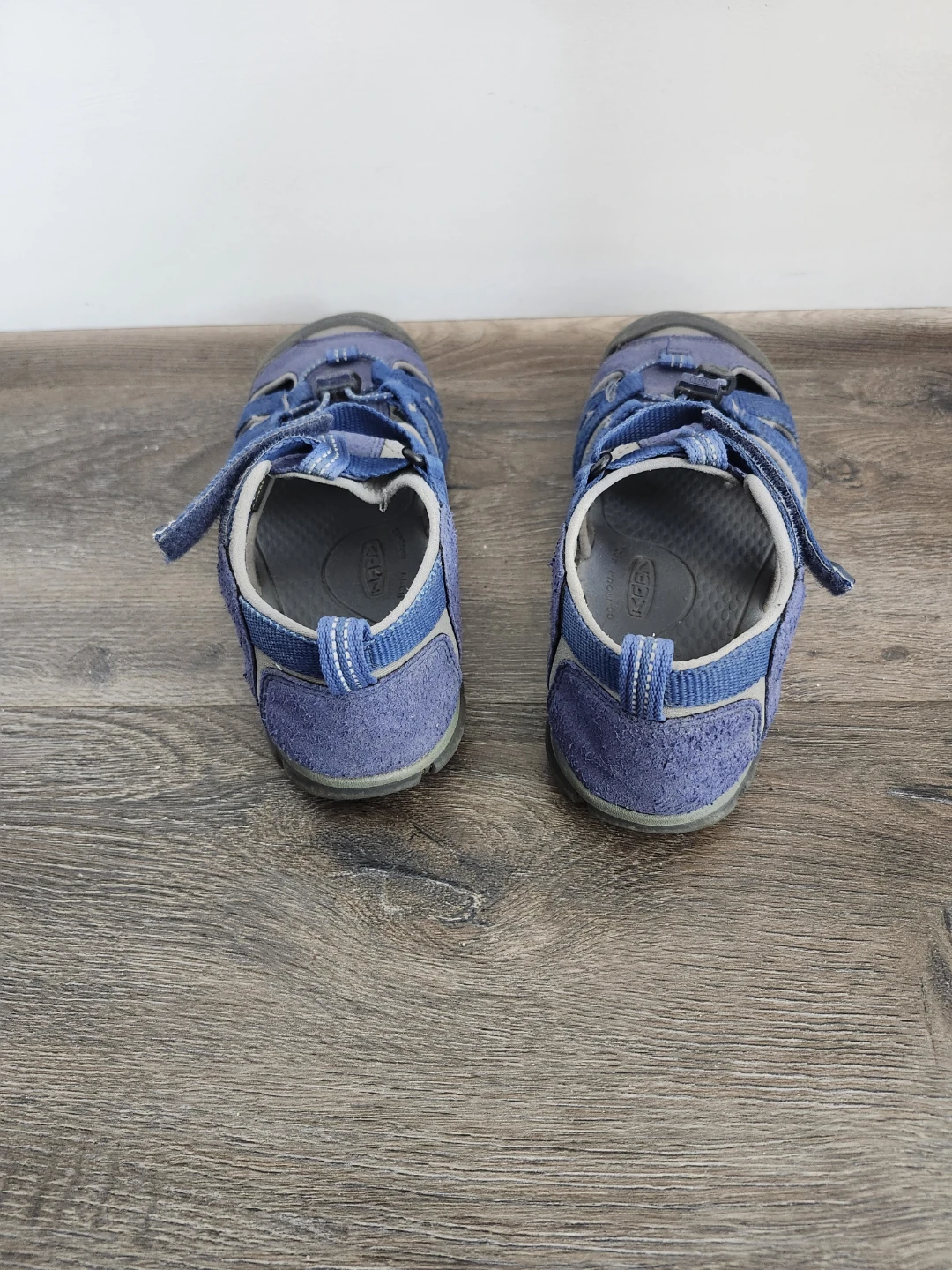 Keen Water Sandals - Blue - Size 4 - photo 4
