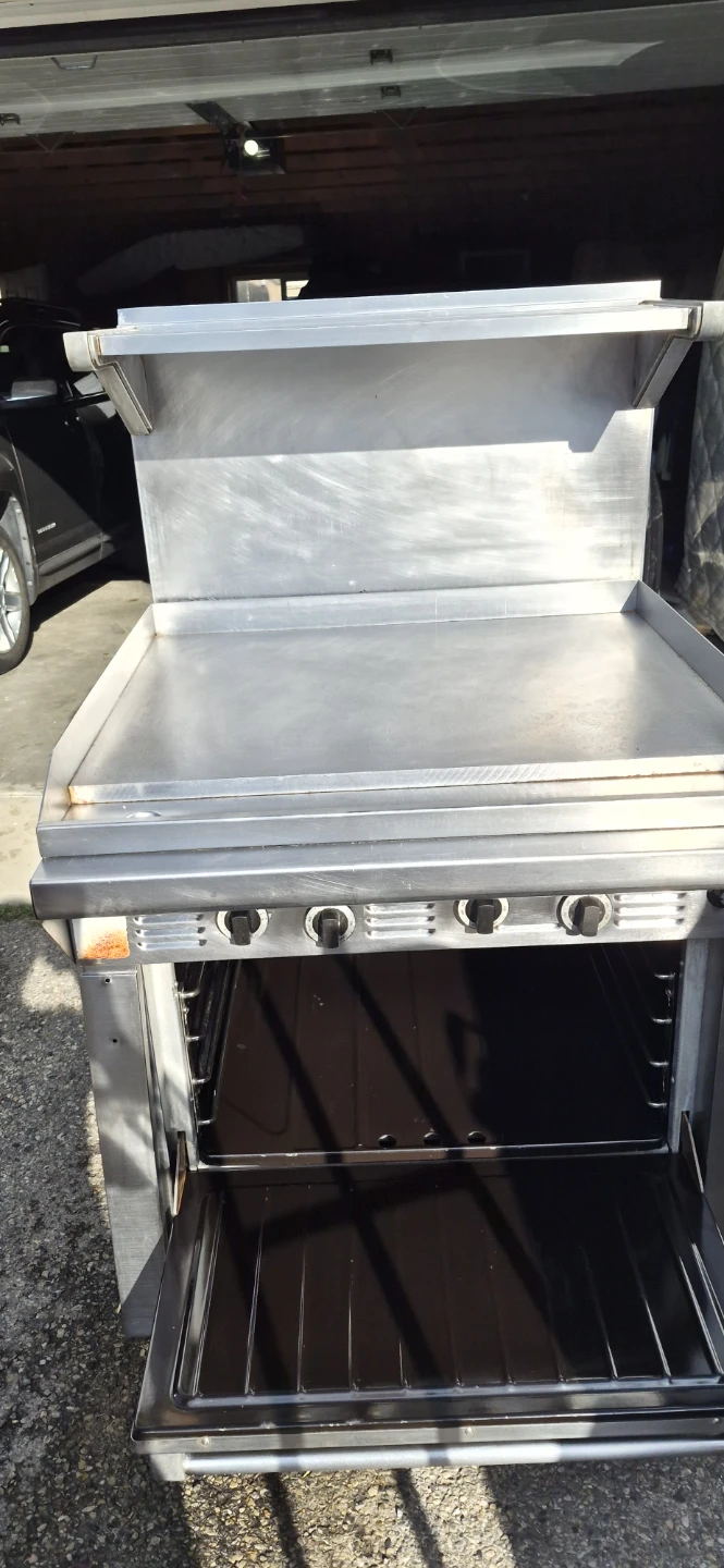 Garland Commercial Gas Griddle with Oven