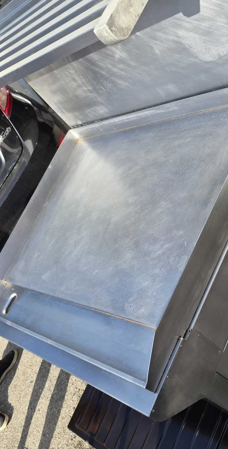 Garland Commercial Gas Griddle with Oven - photo 2