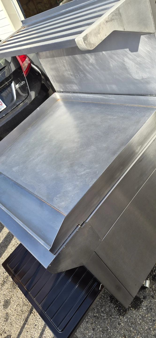Garland Commercial Gas Griddle with Oven - photo 3