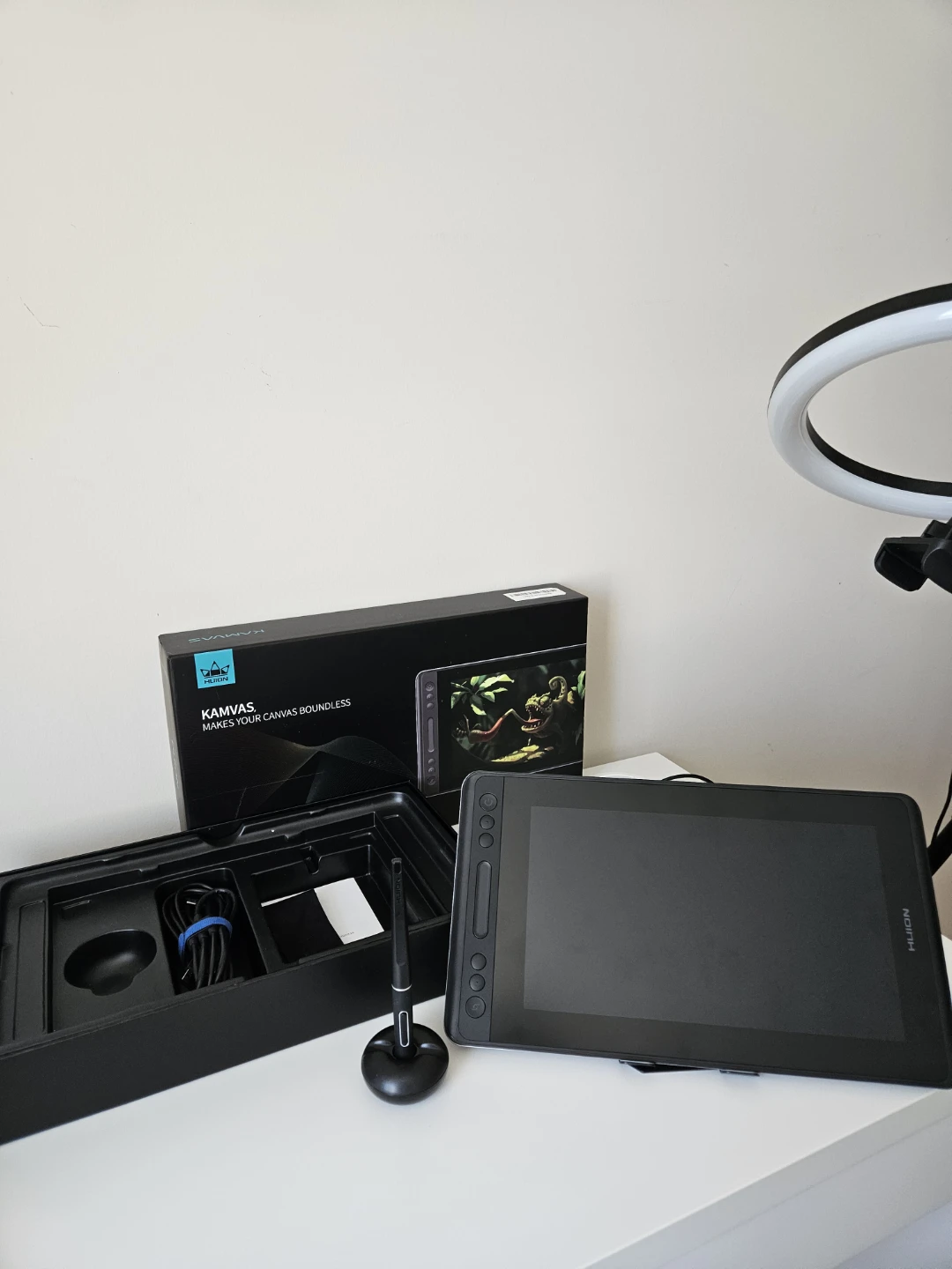 Huion Kamvas pro 12 manufacturer 2024 (drawing monitor)
