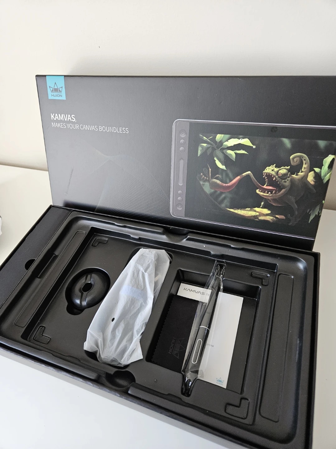 Huion Kamvas pro 12 manufacturer 2024 (drawing monitor) - photo 5