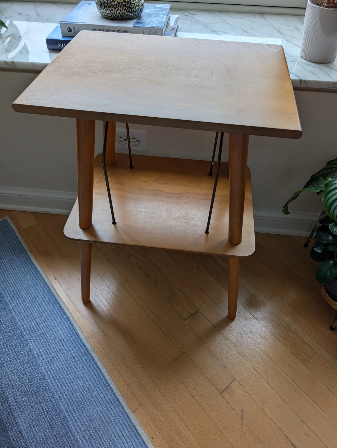 Side table / Record Player Stand - photo 2