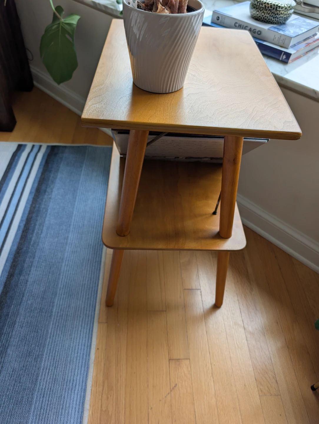 Side table / Record Player Stand - photo 5