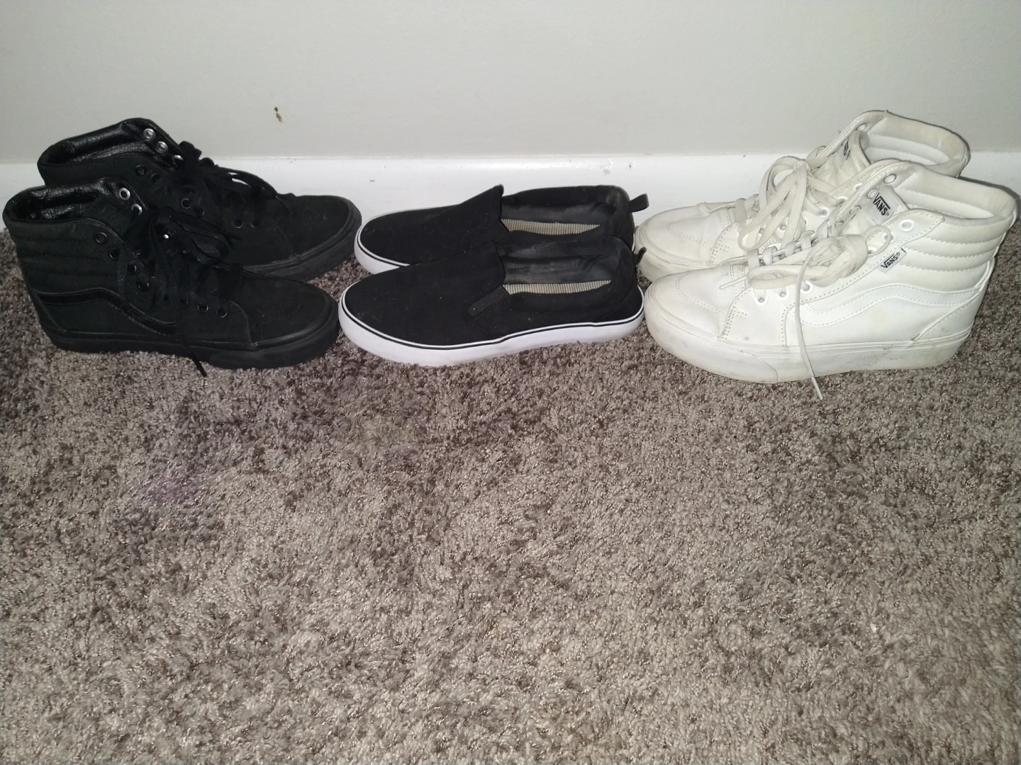 Vans Hi High Tops 1 Black 1 White 1 Black Slip On Pair Size 7 - photo 4