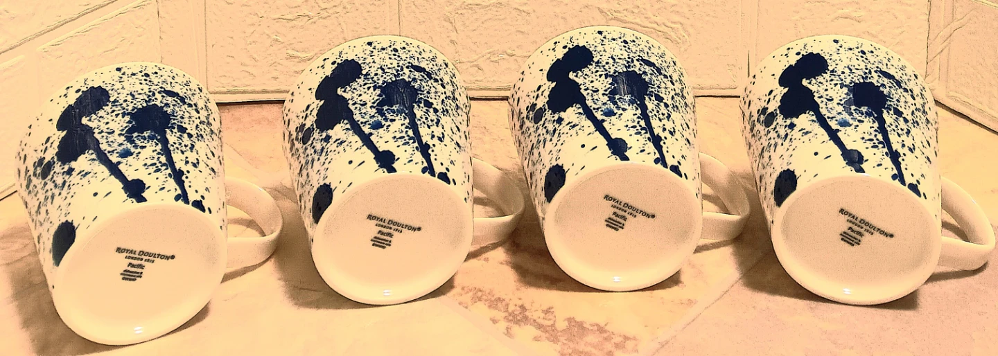 ☕️Royal Doulton Mugs - Set of 4☕️ - photo 3