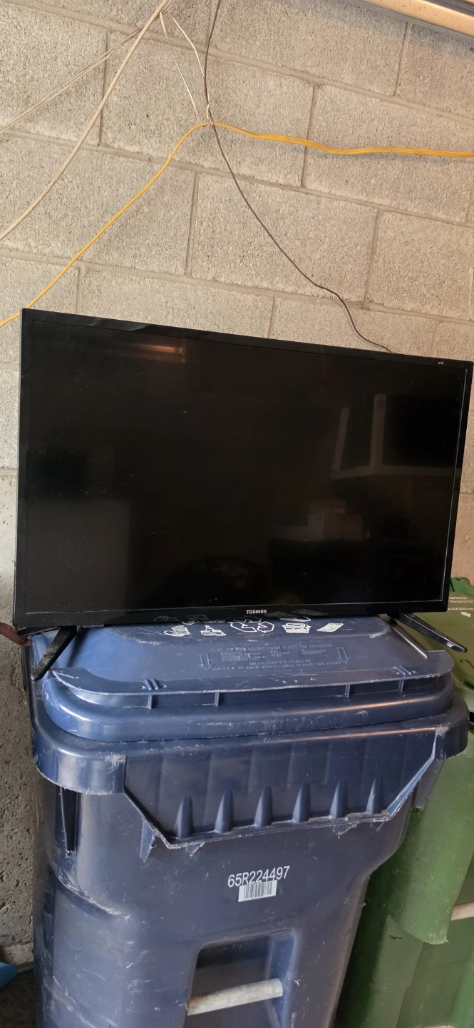 Toshiba Television - photo 2