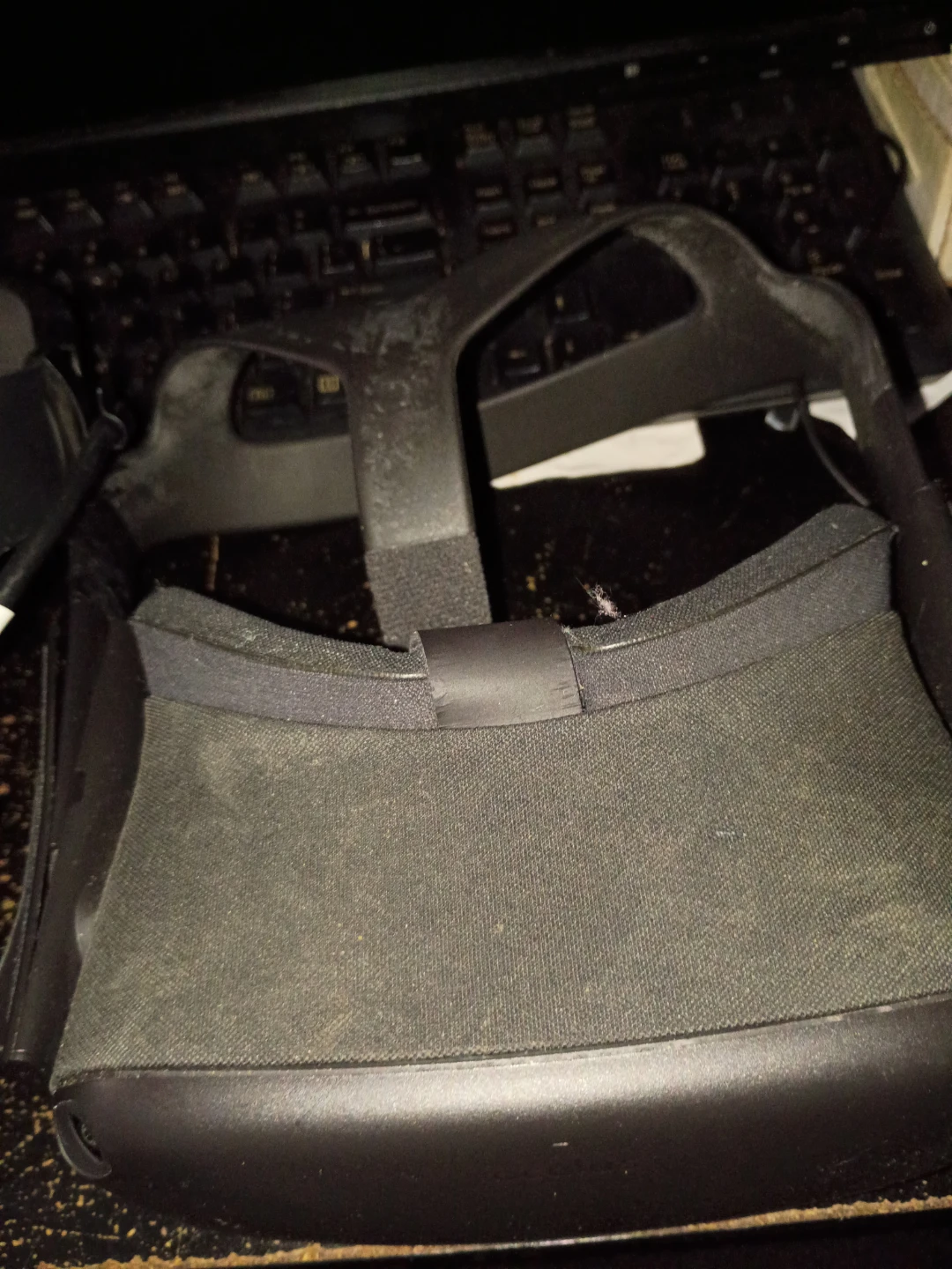 3 VR Headsets (Oculus Rift S, Quest 1 and 2) - photo 2