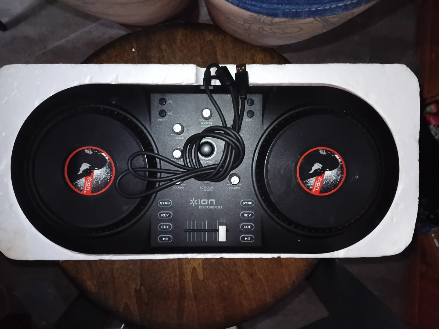 ION Discover DJ Controller