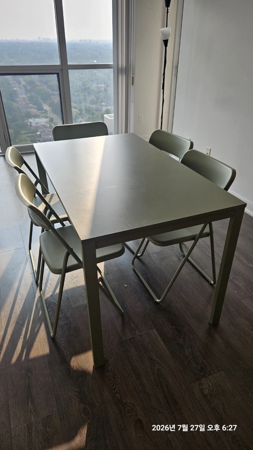 IKEA VIHALS Table and Folding Chair