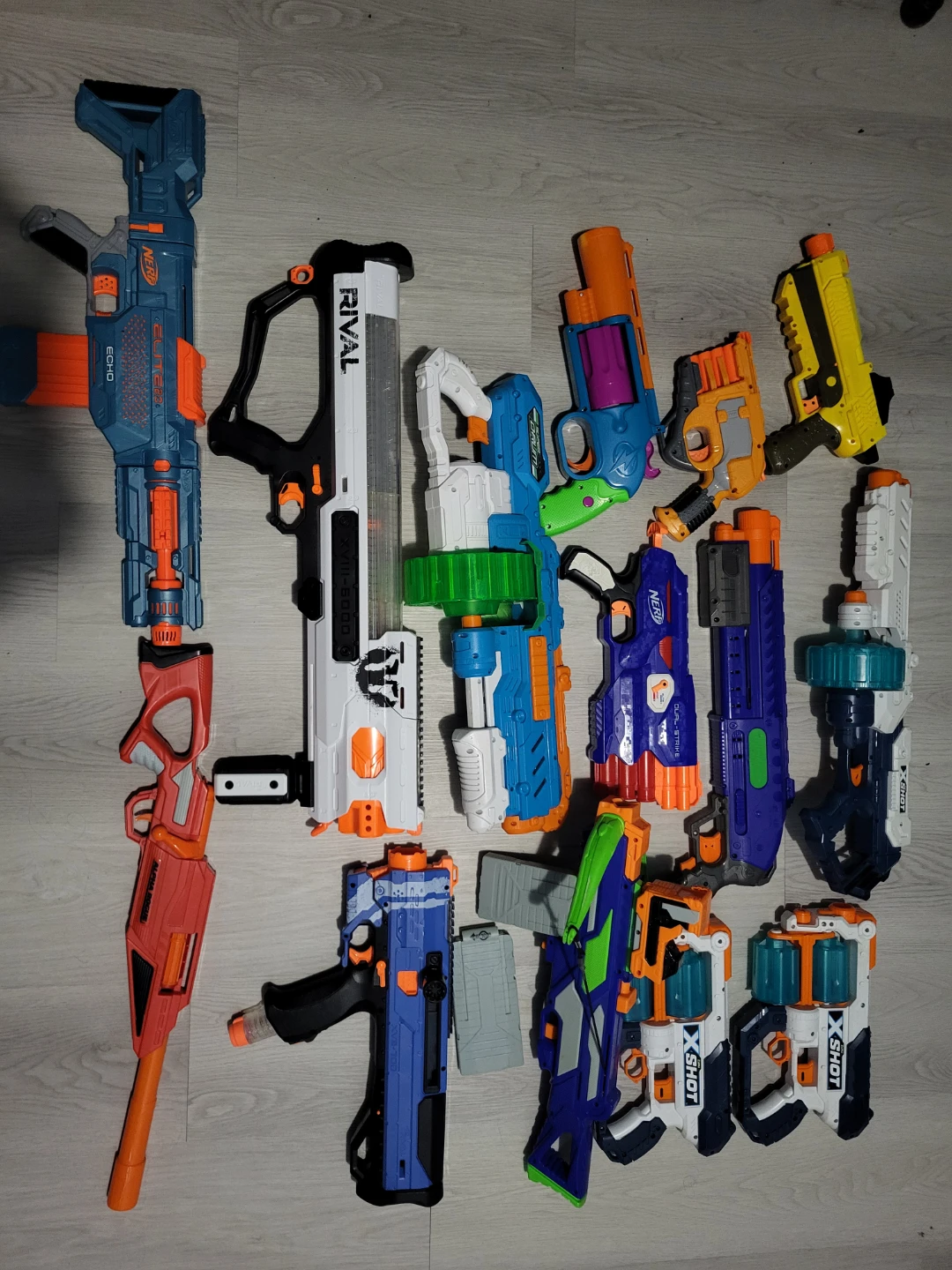 14 Nerf Blasters