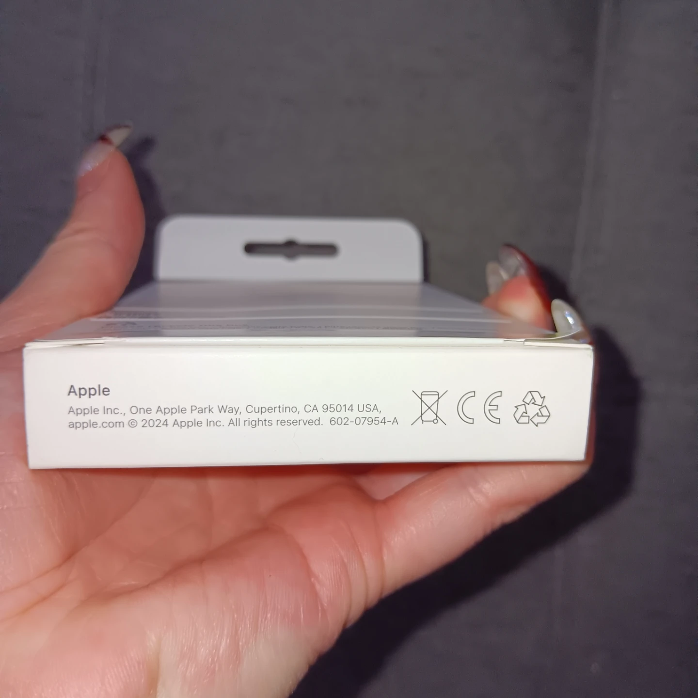 Apple AirTag 4 Pack New - photo 3
