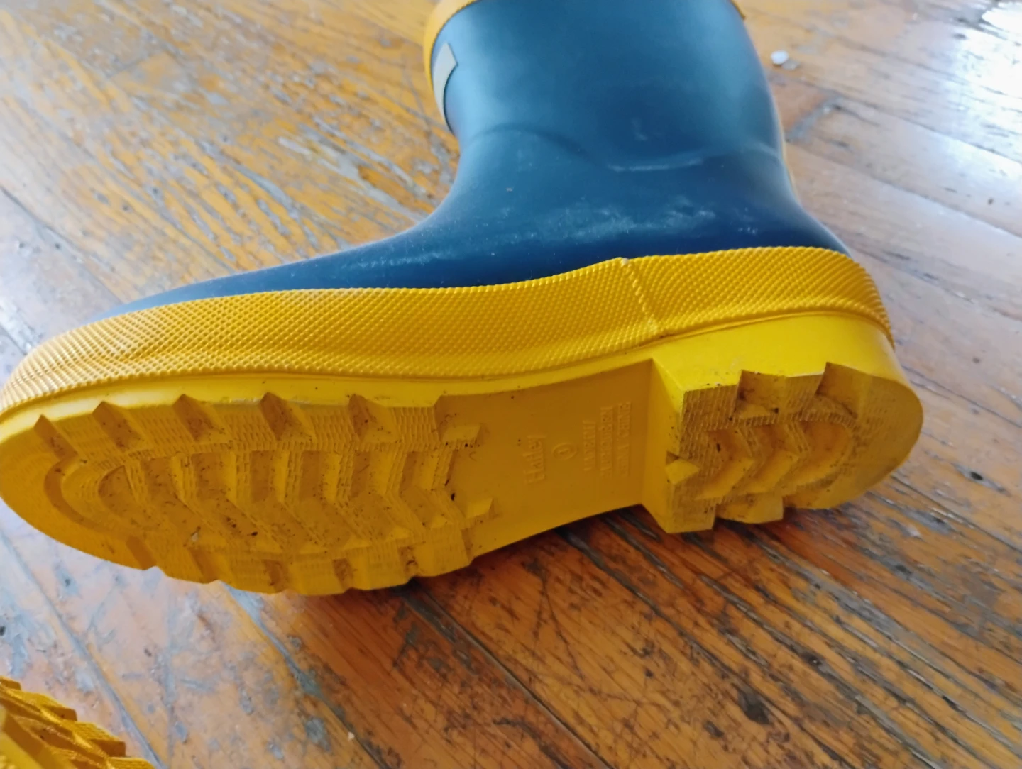 Hatley Kids Navy & Yellow Rain Boots size 3 - photo 2