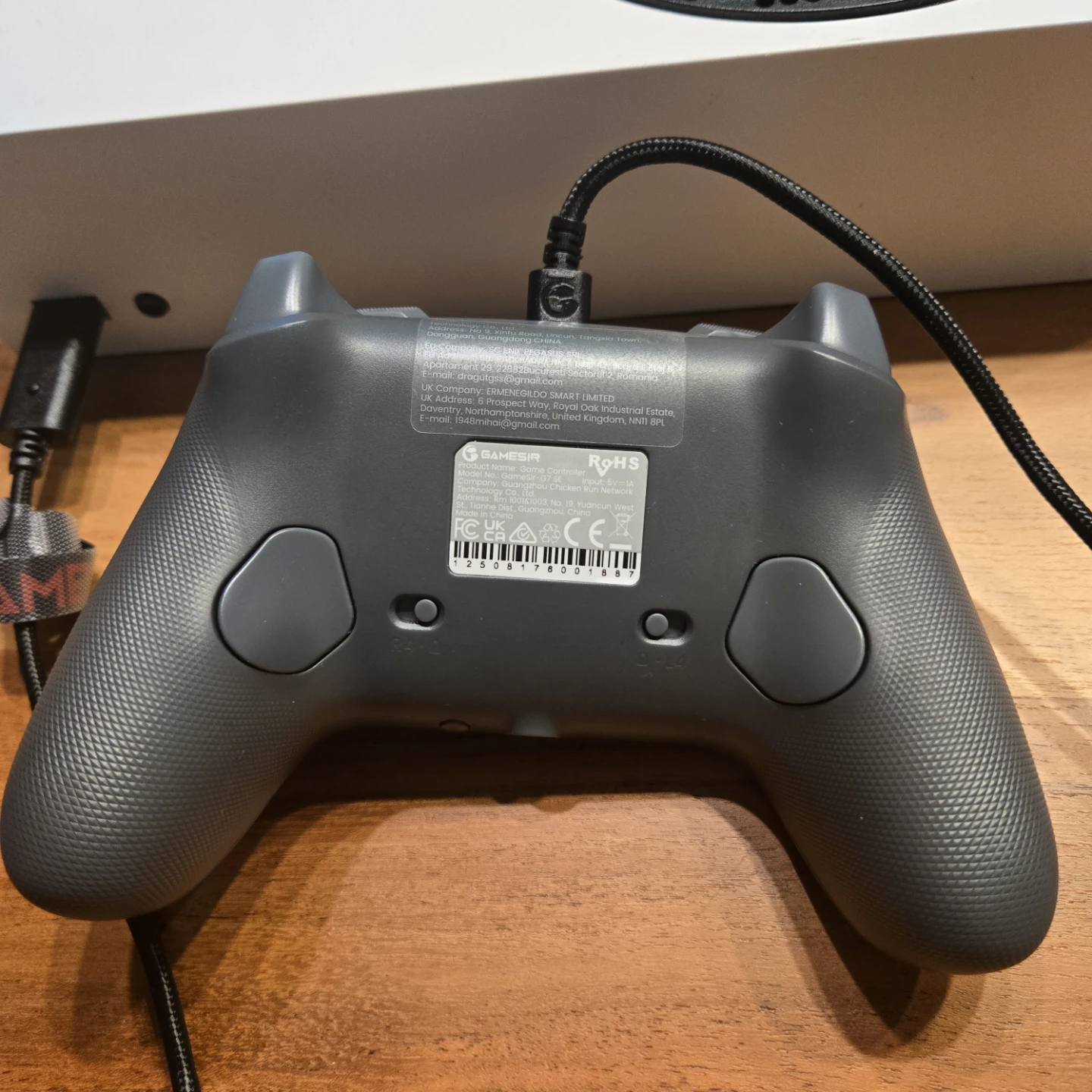 Xbox Series S with wired Gamesir Pro controller. - photo 4
