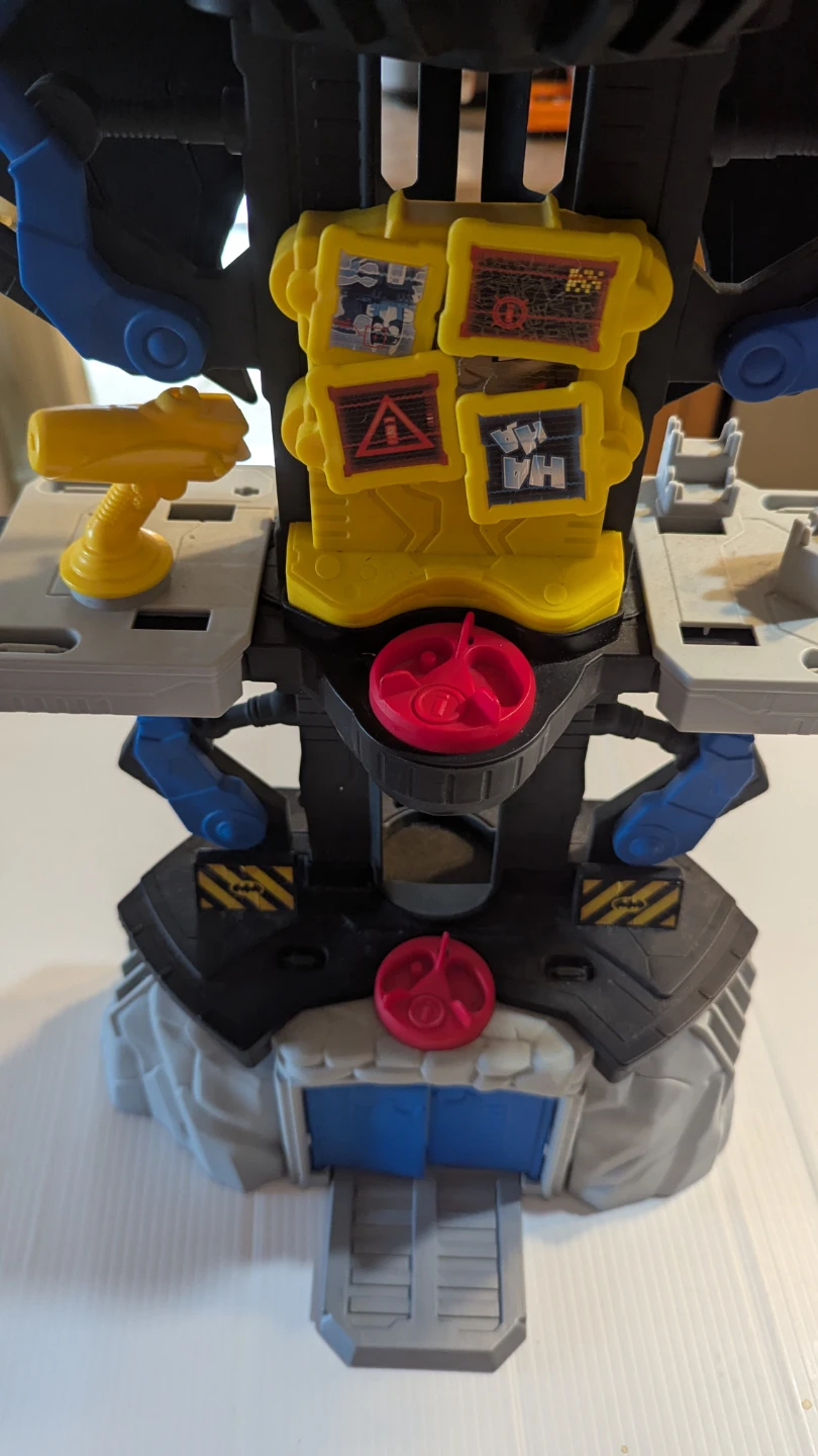 Batman Imaginext Batcave Playset - photo 3