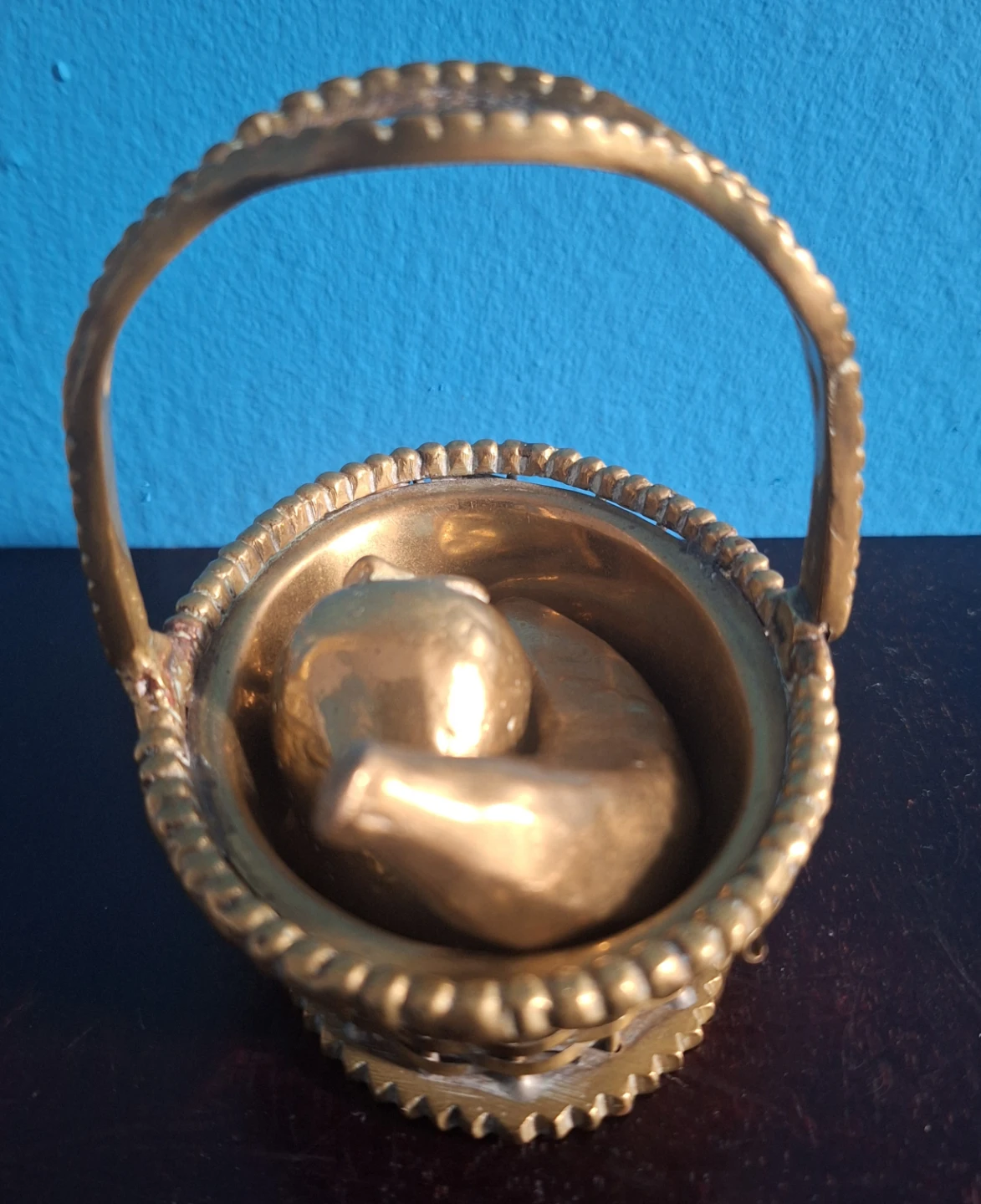 Brass Miniature Basket with Banana and Strawberry - photo 3