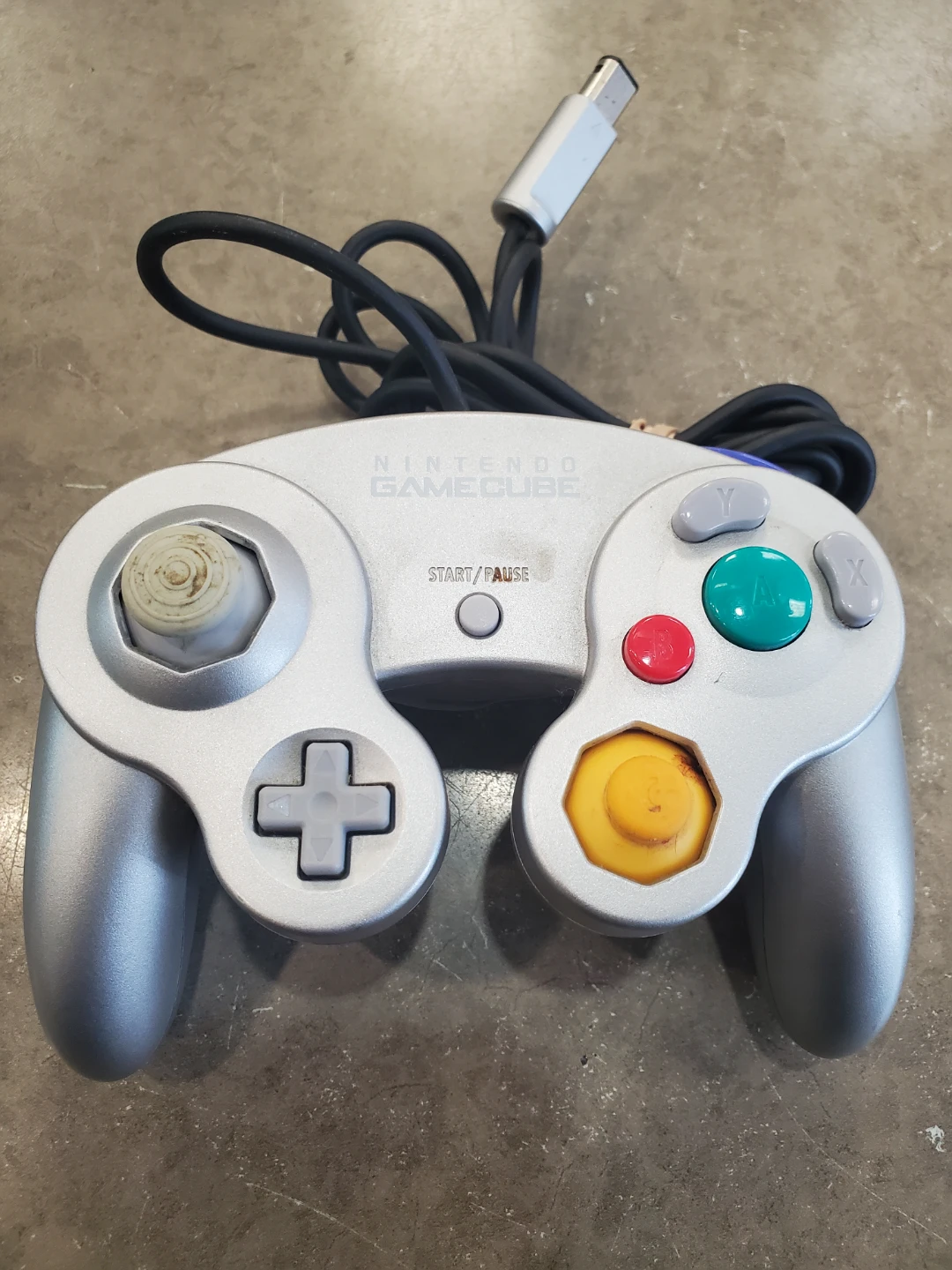 Nintendo GameCube Controller - Silver