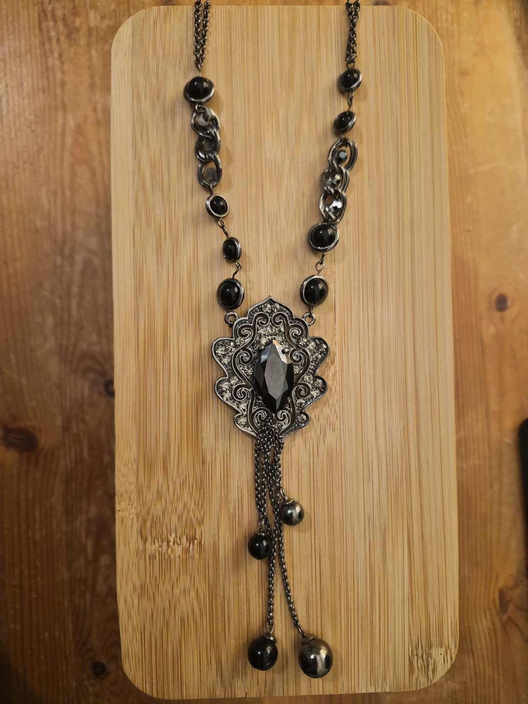 Ornate Black Gemstone Pendant Necklace