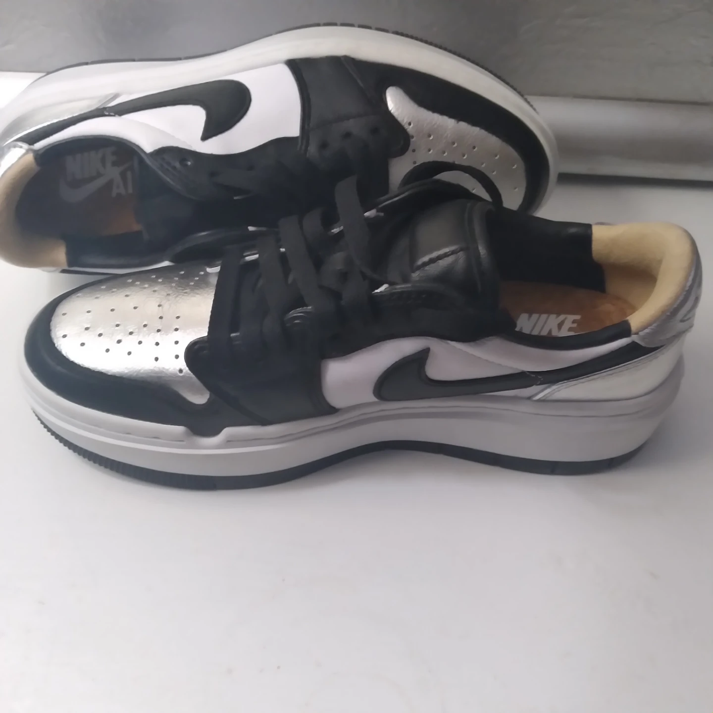 Women's Air Jordan 1 Elevate Low SE 'Silver Toe - photo 3