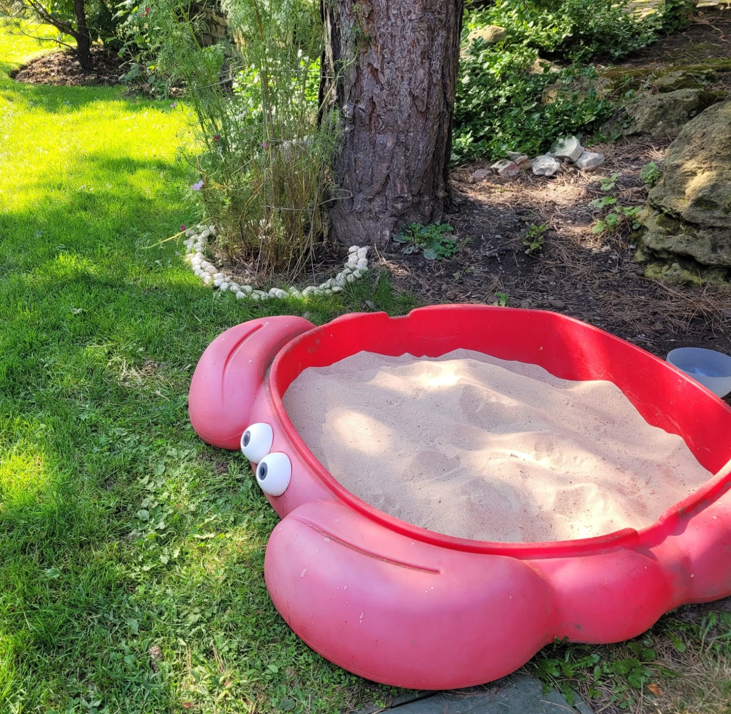 Spacious Rectangle Crabbie Sand box - photo 2