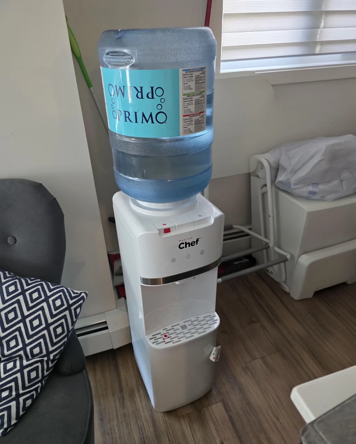 Master Chef Water Dispenser with Primo Water Jug
