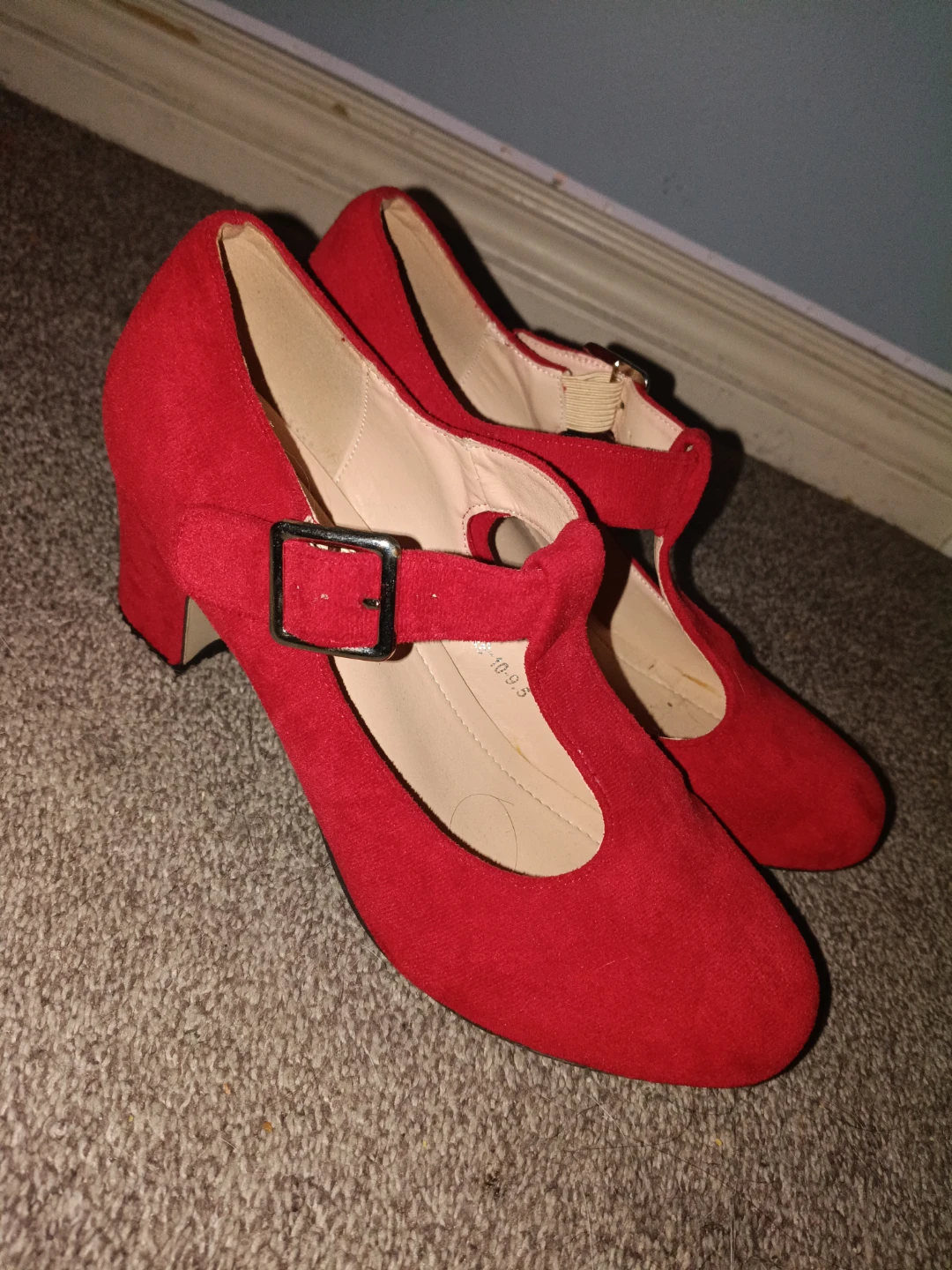 Red Mary Jane Heels Size 9.5 - photo 3