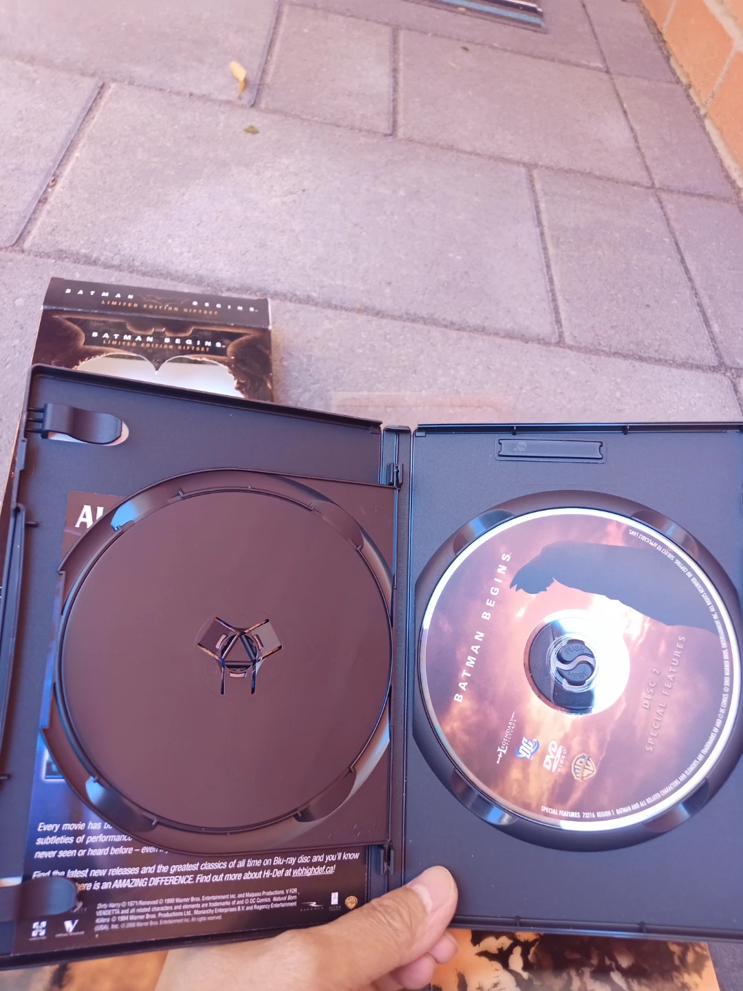 This is the Batman Begins: Limited Edition Giftset DVD box set, - photo 5