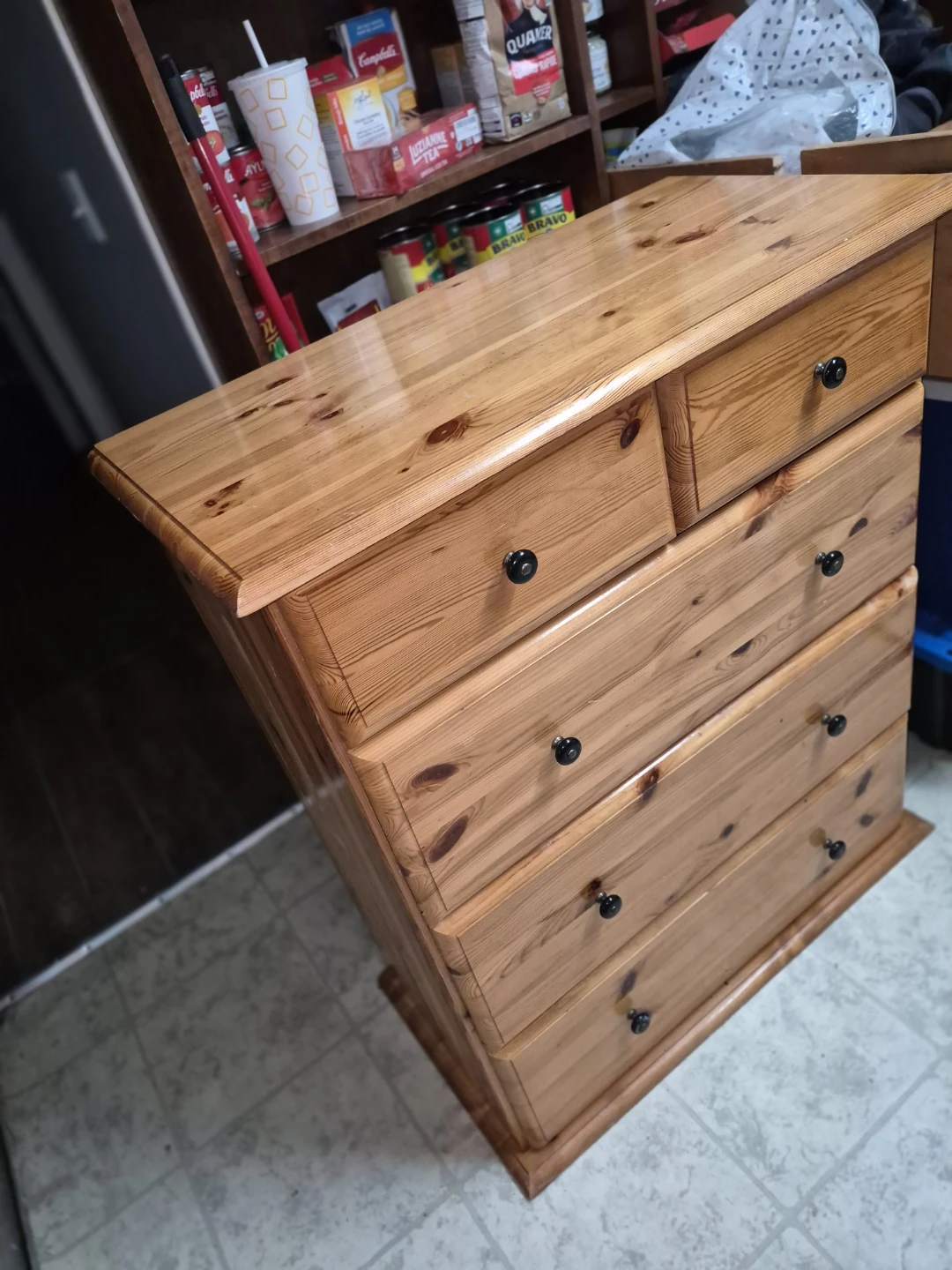 Solid pine 5 drawer dresser