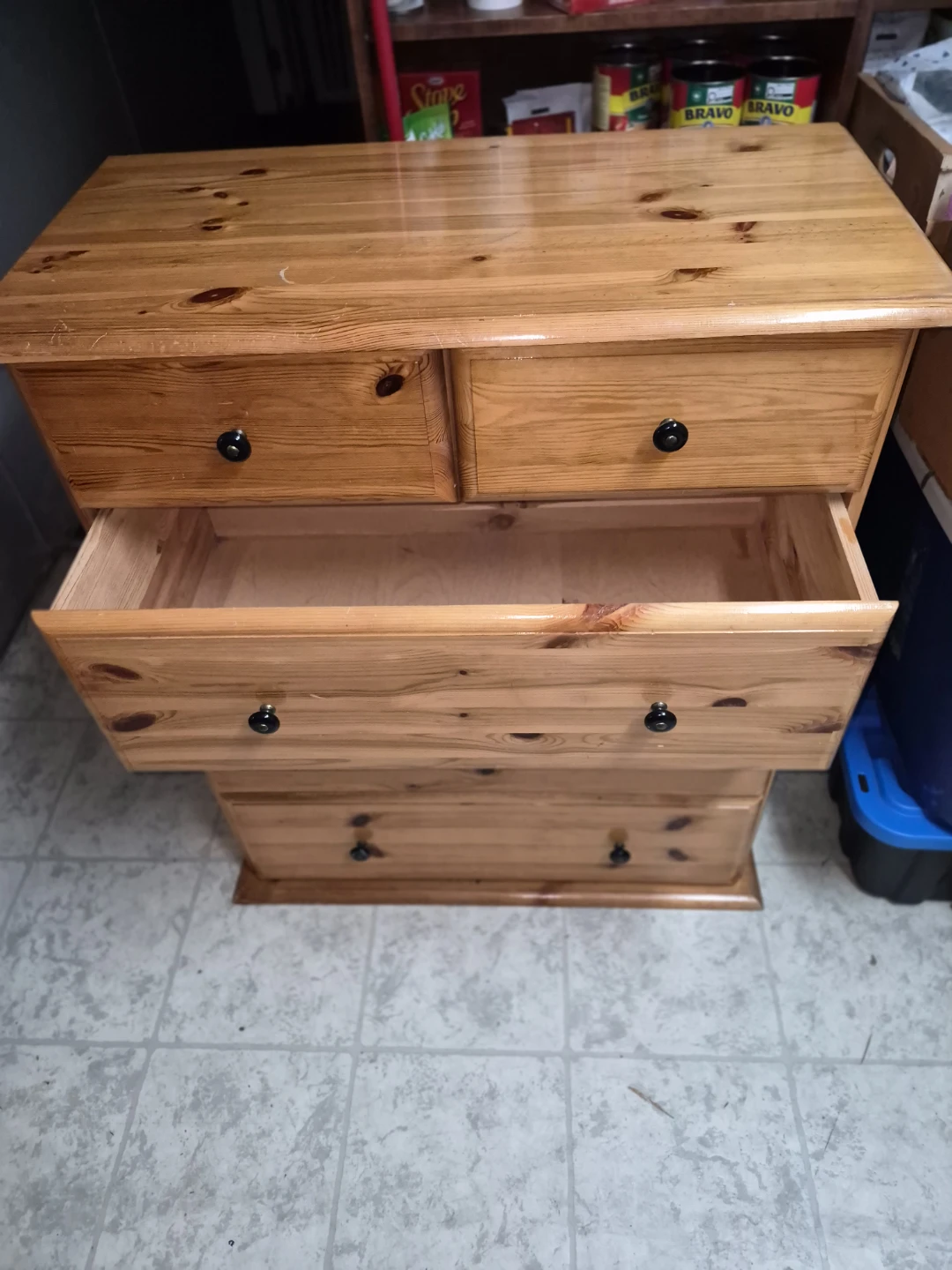 Solid pine 5 drawer dresser - photo 2