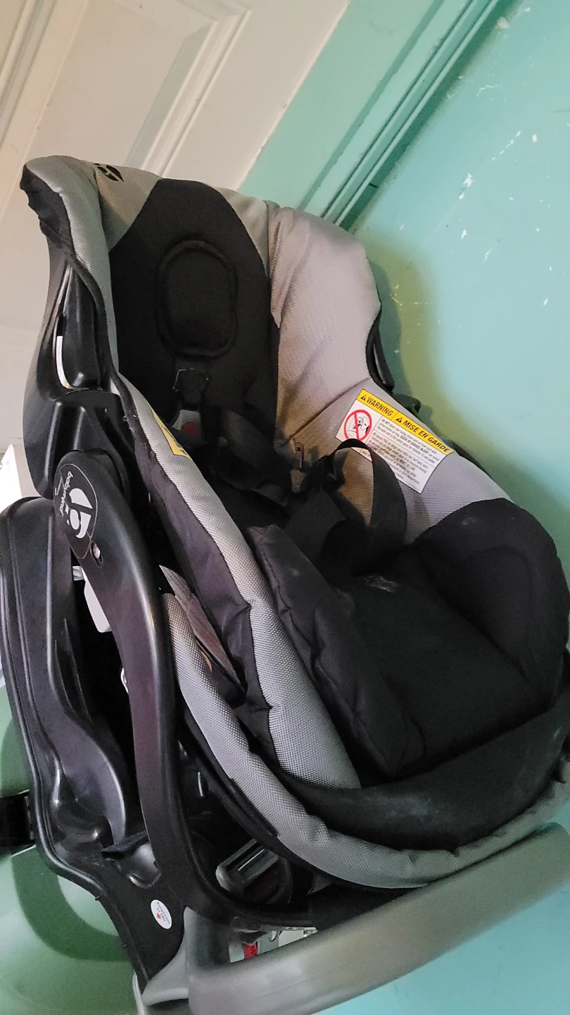 Baby Car Seat and Base - photo 5