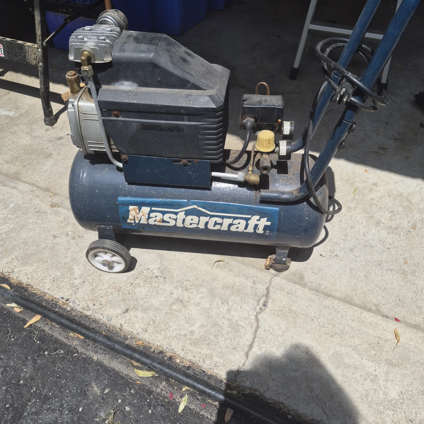 Mastercraft Air Compressor 8 Gallon