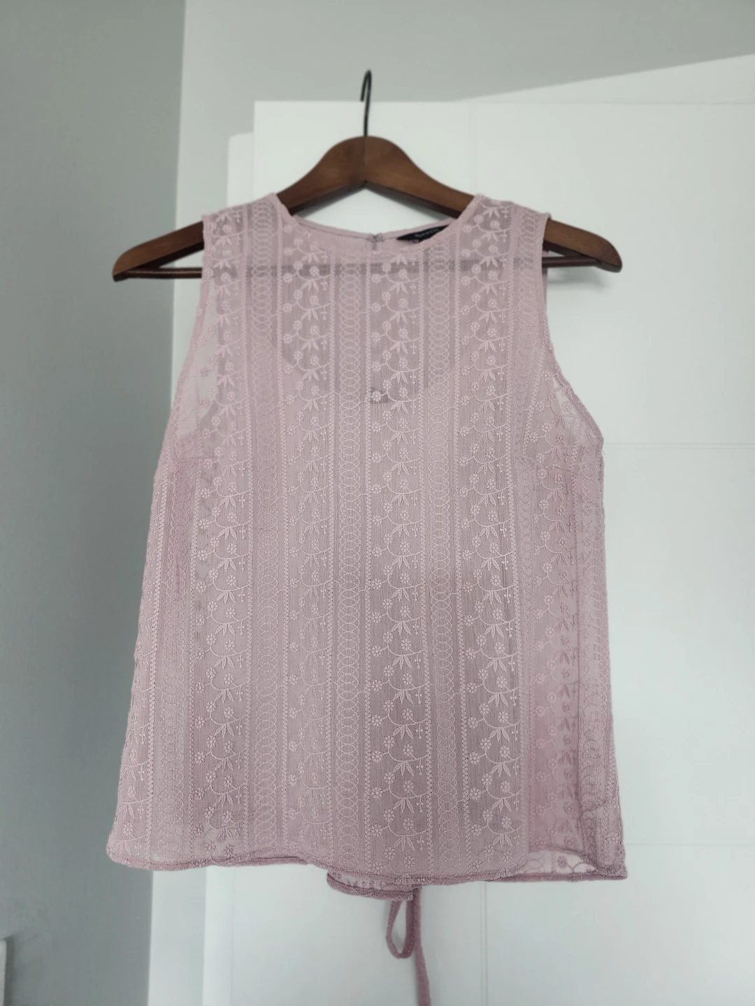 RW&CO. Pink Lace Sleeveless Top - XS