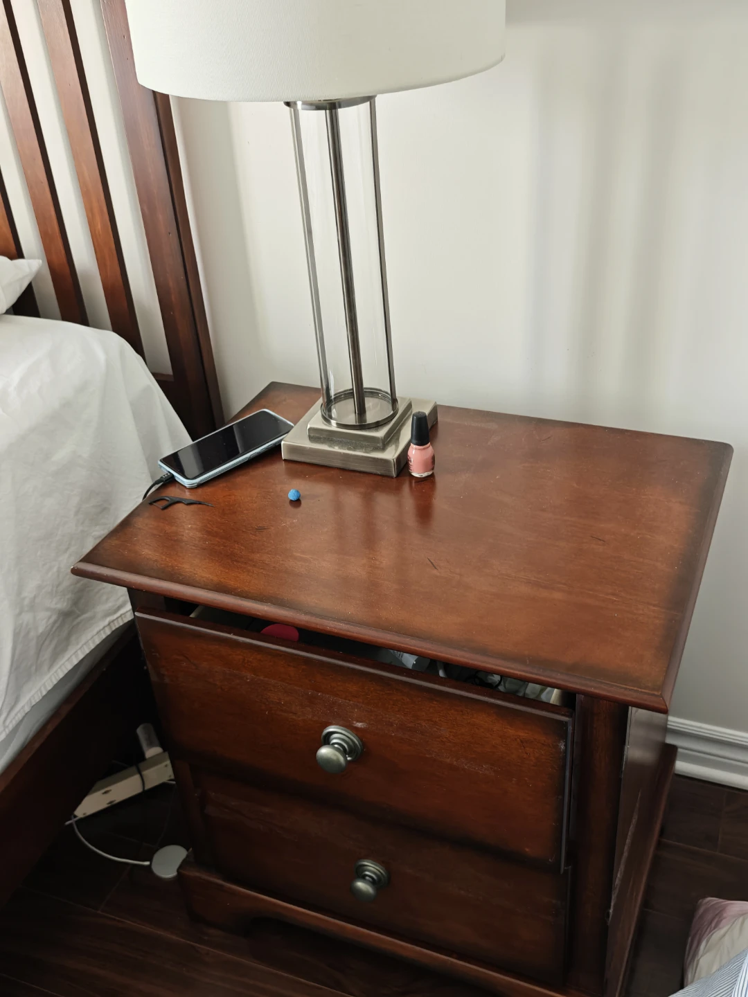 Wooden Bed Frame and Two Nightstands - photo 3